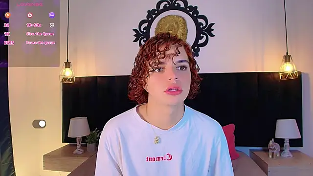 Skyee angel online show from April 2026 01:53:01 PM