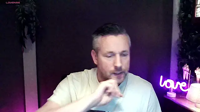 Snapshot of Hunter_Fl chatting on November 2025 04:41:02 PM Hunter Fl online show from November 2025 04:41:02 PM