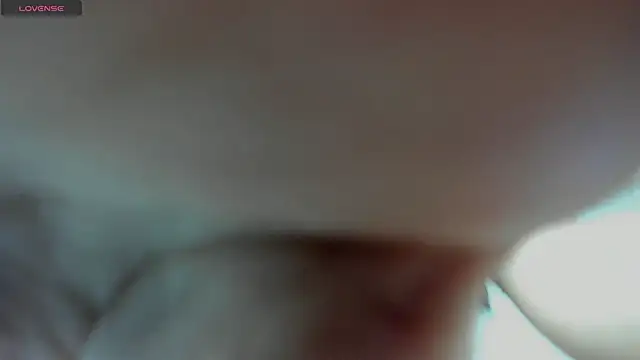 Izelevans online show from November 2025 11:43:02 AM