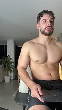 Valenthino Salvatore online show from February 2026 04:12:02 AM