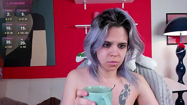 LiraBelle online show from April 2026 03:21:02 PM