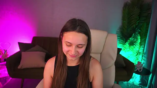TinyNatalie online show from July 2026 04:19:01 AM