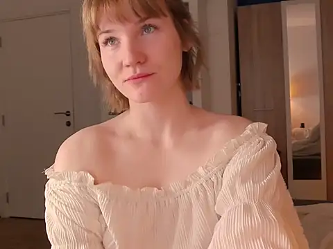 CatchVi online show from April 2026 04:24:02 AM