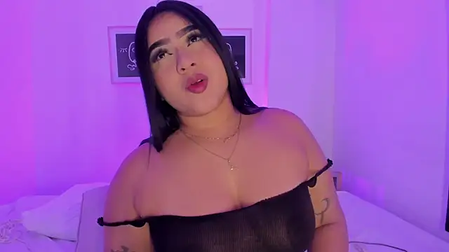 Snapshot of alejandrarojas_ chatting on April 2026 12:40:01 PM alejandrarojas online show from April 2026 12:40:01 PM