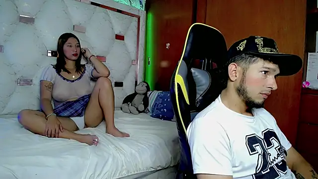 Couple wildd  online show from December 2025 08:50:02 PM