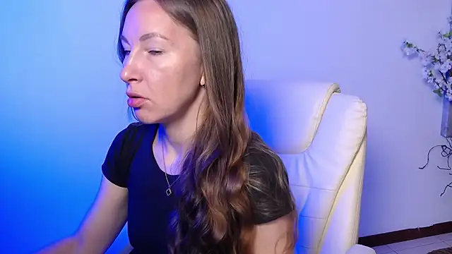 Snapshot of Brandy_Gem chatting on June 2026 07:35:02 AM Brandy Gem online show from June 2026 07:35:02 AM