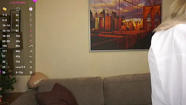 ToyaPletz online show from February 2026 06:09:01 PM