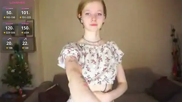 ToyaPletz online show from April 2026 04:49:01 PM