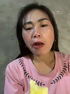 Snapshot of meganmeo chatting on December 2025 06:00:01 AM meganmeo online show from December 2025 06:00:01 AM