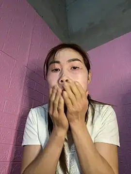 Snapshot of meganmeo chatting on February 2026 01:59:02 AM meganmeo online show from February 2026 01:59:02 AM