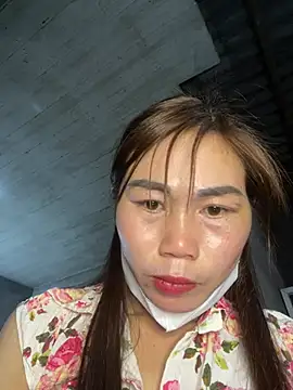 Snapshot of meganmeo chatting on February 2026 06:40:02 AM meganmeo online show from February 2026 06:40:02 AM