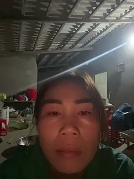 Snapshot of meganmeo chatting on February 2026 01:03:01 PM meganmeo online show from February 2026 01:03:01 PM