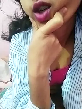 sexylyva online show from December 2025 04:12:02 PM