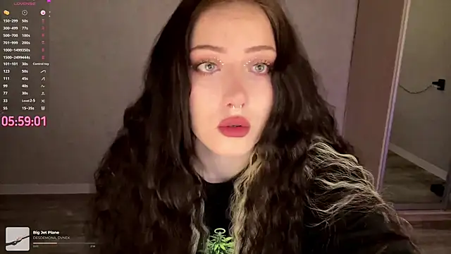 Meowluly online show from April 2026 08:42:02 PM