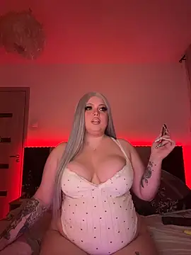 LaylaCupidd online show from December 2025 07:41:02 PM