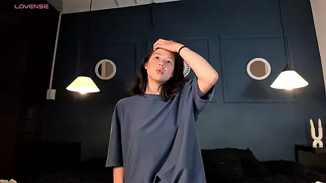 Skyy bloom online show from March 2026 12:41:01 PM