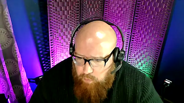 BigBearforCuddles online show from November 2025 10:42:01 PM