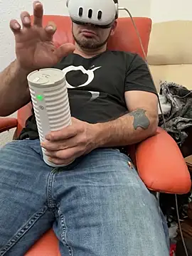 2addictivelyhorny online show from February 2026 06:59:02 AM