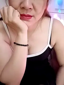 Lily-ross22 online show from March 2026 03:28:02 PM