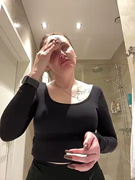 TomilaSi online show from April 2026 06:32:02 PM