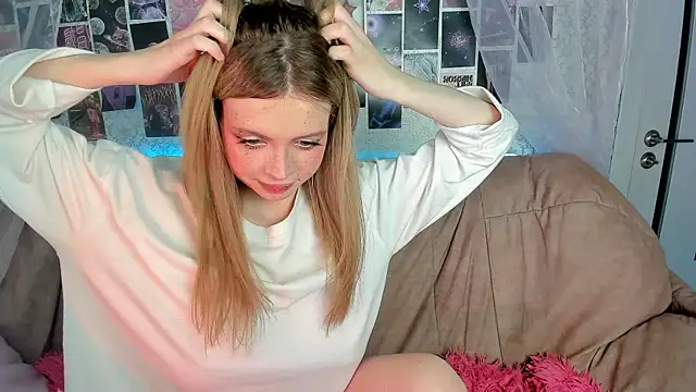 AlysaMeow online show from May 2026 10:32:02 AM