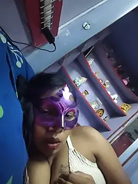 aarti03fb online show from April 2026 06:39:01 PM