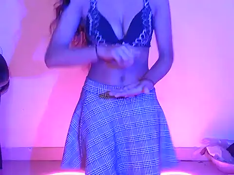 cute mahira online show from December 2025 02:34:01 PM