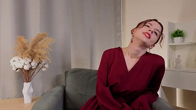 SharaSauer online show from November 2025 02:25:02 AM