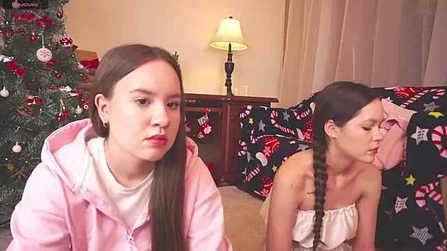 VirginiaRowe online show from December 2025 02:45:02 PM