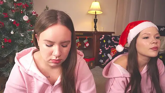 VirginiaRowe online show from December 2025 01:29:01 PM