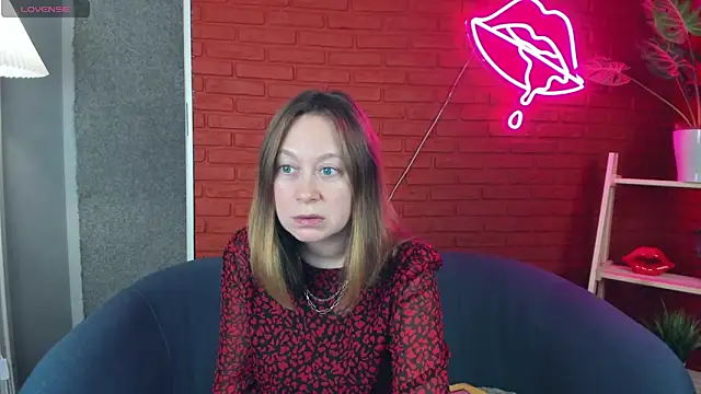 Brooke lover online show from November 2025 08:33:02 PM