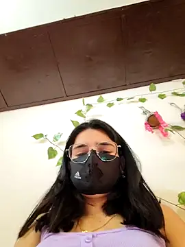 Sexolinaa online show from May 2026 05:57:02 AM