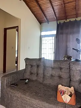 Miia moonn online show from March 2026 04:35:01 PM