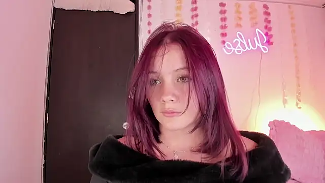 julse   online show from March 2026 12:17:02 AM