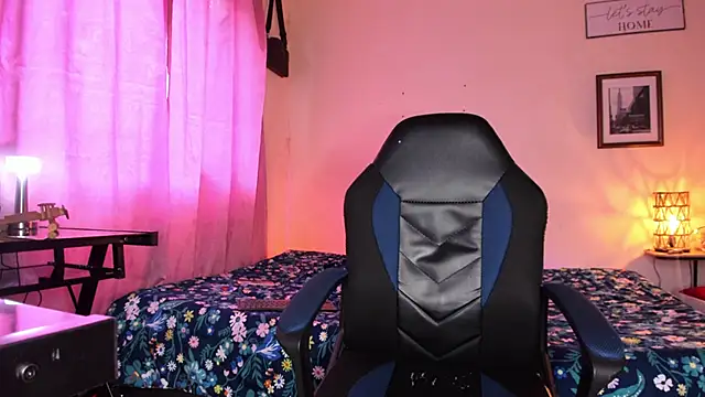 Ethantravis22 online show from March 2026 04:43:01 PM