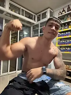 OliverWest04 online show from April 2026 01:18:02 AM