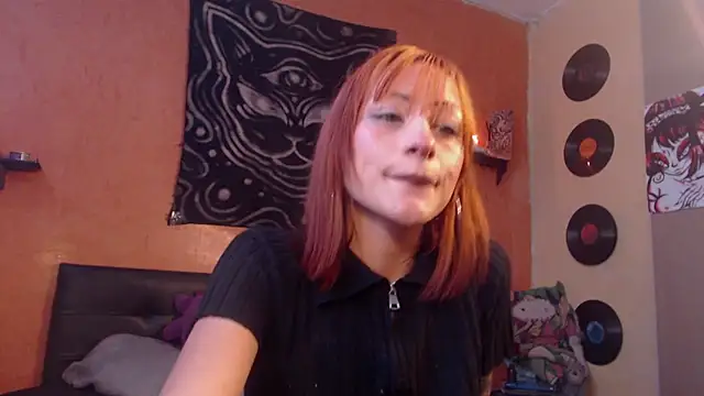 Snapshot of Layla_quinn chatting on June 2026 02:16:02 PM Layla quinn online show from June 2026 02:16:02 PM