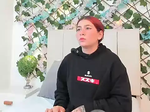 CharlotteBlossom online show from December 2025 08:27:02 PM