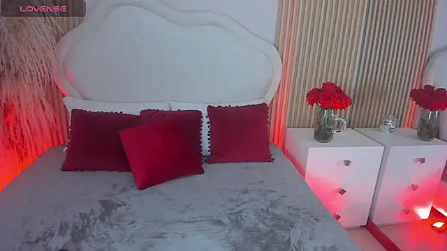 Vera Gold  online show from December 2025 03:37:02 AM