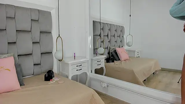 gaby smit   online show from December 2025 11:58:02 AM