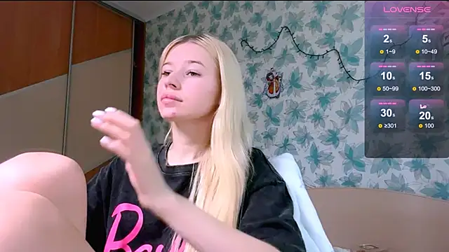 Barbie Blondie online show from April 2026 11:49:01 AM