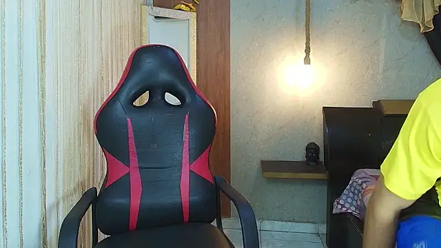 kim curlyy online show from March 2026 01:25:01 PM