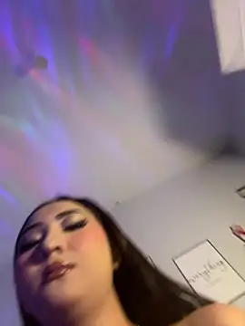 Diannellove online show from February 2026 07:48:01 PM