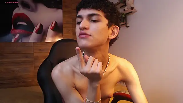 Michaelkoiv online show from January 2026 12:22:02 PM