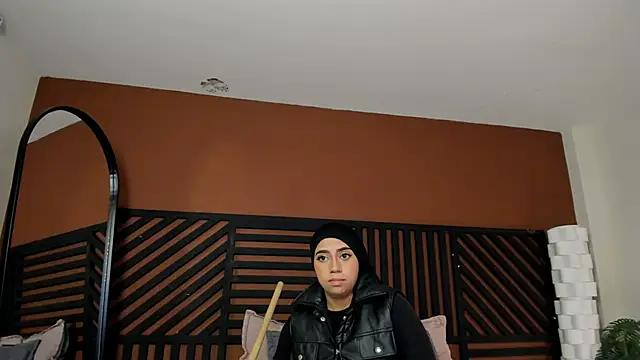 luna cute   online show from March 2026 02:15:01 AM