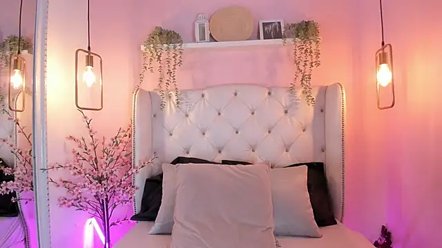 AmberHarpper online show from March 2026 02:16:01 PM