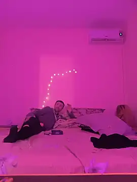 w1cked couple online show from April 2026 11:00:01 PM