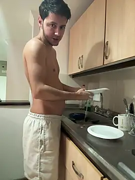 Snapshot of RicoValen chatting on February 2026 01:29:02 AM RicoValen online show from February 2026 01:29:02 AM