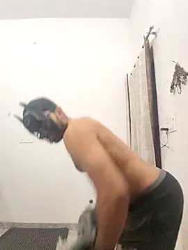 Amit22122 online show from April 2026 01:42:02 AM