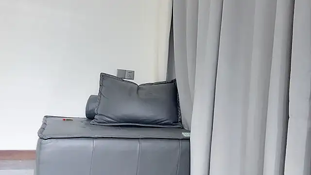 wanou33669 online show from December 2025 12:36:02 PM